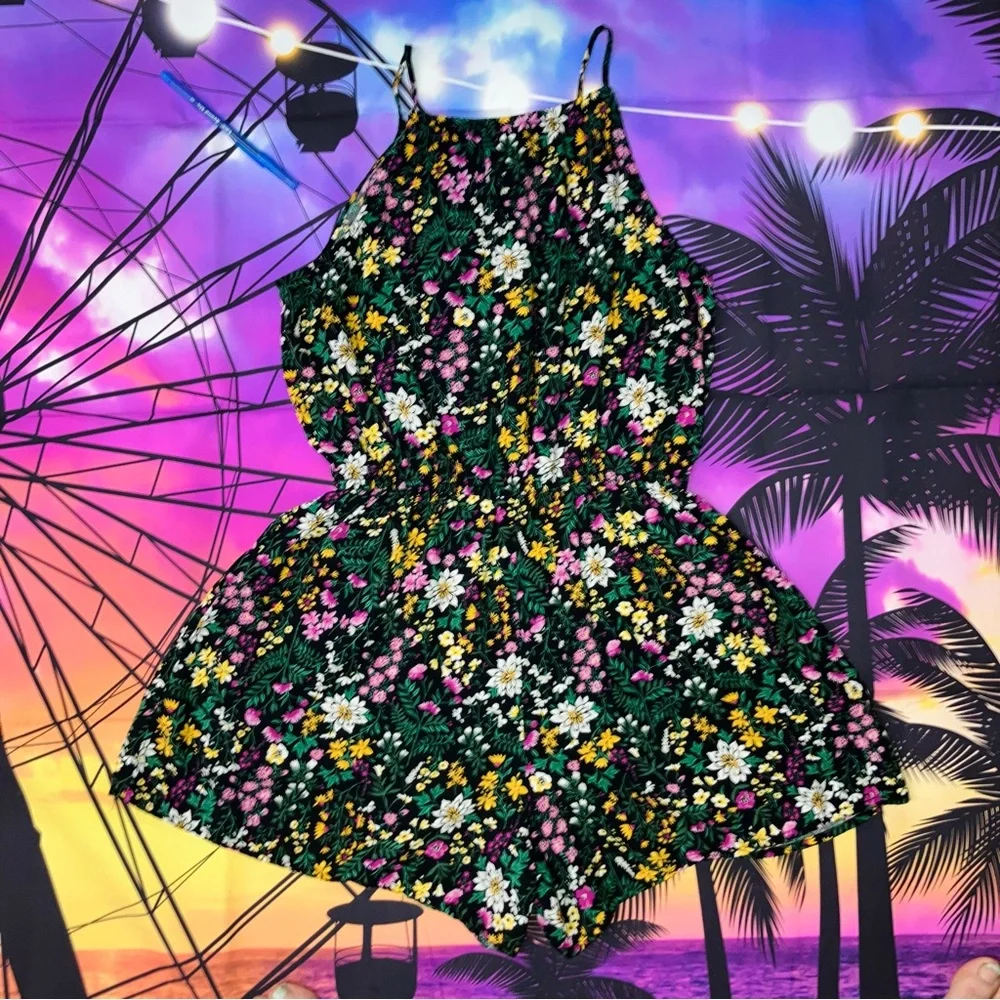 SOLD ‼️Y2K - Old Navy Floral Romper - Women’s SZ SMALL PETITE - Picture 3 of 6